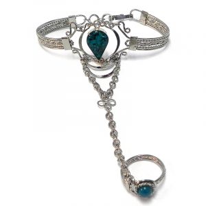 Handmade alpaca silver metal cuff harem bracelet with teardrop-shaped resin and crushed chip stone inlay cabochon centerpiece, chain linked to mini round bead ring in teal green chrysocolla color.