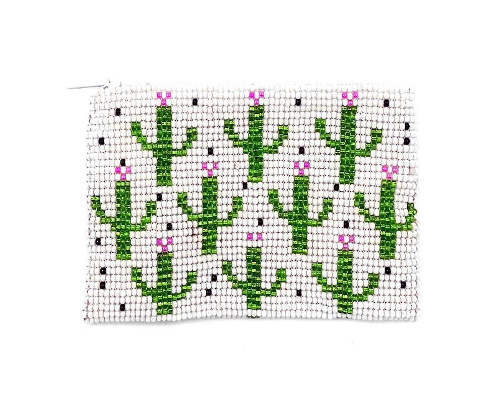 Handmade multi cactus beaded coin purse with Czech glass seed bead and zipper closure in white.