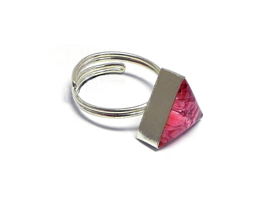 Handmade mini triangle-shaped resin and crushed chip stone inlay cabochon on adjustable silver metal ring in pink color.