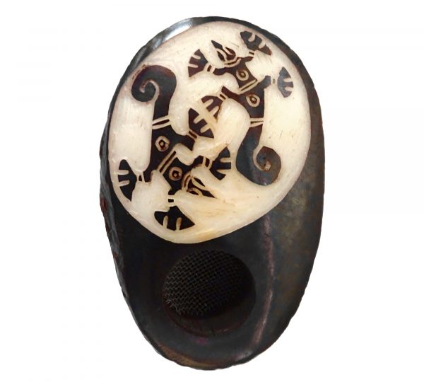 Handcarved tobacco smoking mini round natural tagua nut hand pipe bowl of two dual tribal gecko lizards.